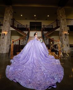 Follow Me 😘 Quinceanera Dresses With Long Train, Purple Big Dress, Pastel Purple Wedding Dress, Quinceanera Dresses Lavender, Old Harry Potter, Vestido Color Lila, Ball Gowns Fantasy, Purple Quinceanera