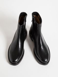 Jacques Solovière Paris | MARK BLACK CALF Black Boots Men, Mens Dress Boots, Simple Wardrobe, Mens Leather Boots, Loafer Sneakers, Fall Shoes, Derby Shoes, Tailored Trousers, Black Leather Boots