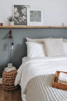 [Idées déco] 5 manières de rendre la chambre d'amis plus cosy | Cocon | décoration & slow living Small Guest Room Ideas, Small Guest Rooms, Small Guest Room, Koti Diy, Small Guest Bedroom, Guest Bedroom Makeover, Small Room Bedroom, Small Room