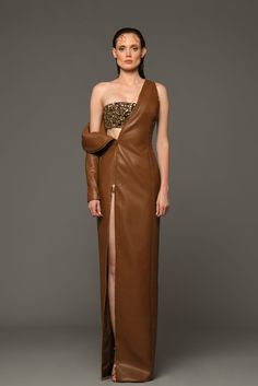 Brown leather dress with crystal cropped top and deconstructured sleeve - HerTrove R Design, Brown Leather Dress, Midi Dress Style, Ball Gown Skirt, M R, Leather Dresses, Brown Dress, Dress Cuts, Leather Dress