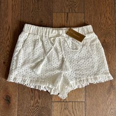 New With Tags Francesca’s Tgla Eyelet White Shorts Size M Drawstring Elastic Waist With Tie Sash Fully Lined 2 Pockets At Sides Size M Excellent New Condition. Free Of Rips, Stains, And Tears. Smoke Free Home. Bundle With Another Item To Receive Additional Discount! Beach Cotton Shorts With Lace Trim, Cotton Beach Shorts With Lace Trim, Beach Shorts With Lace Trim In Cotton, Casual Lace Trim Shorts For Vacation, American Eagle Mom Jeans, North Face Shorts, Dickies Women, Eyelet Shorts, Black High Waisted Shorts