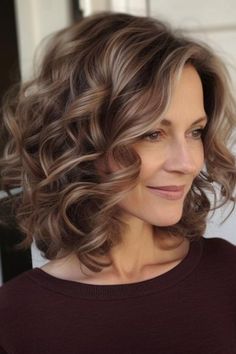 Medium Length Haircut With Layers For Curly Hair, Medium Length Hair With Curls Style, Medium Length Hair For Curly Hair, Shoulder Length Hair Curled Wedding, Shoulder Length Hair Styles Curly, Soft Curls For Shoulder Length Hair, Medium Length Hair Loose Curls, Curled Shoulder Length Hairstyles, Medium Curls Hairstyles