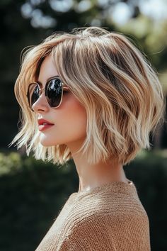 Explore the top 10 low-maintenance short bob cuts for thick hair! Effortlessly stylish and easy to manage. 💇‍♀️✨ #ShortBob #ThickHair #LowMaintenance Cuts For Thick Hair, Bob Ideas, Office Hairstyles, Short Sassy Haircuts, Sassy Haircuts, Thick Hair Cuts, Bob Cuts, Modern Haircuts