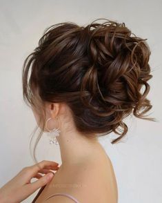 Groom Hair, Wedding Hairstyles For Medium Hair, Wedding Hairstyles Medium Length, Curly Wedding Hair, Hairstyles For Medium Hair, Medium Curly Hair Styles, Wedding Guest Hairstyles, Cute Hairstyles For Medium Hair, Summer Hairstyles For Medium Hair