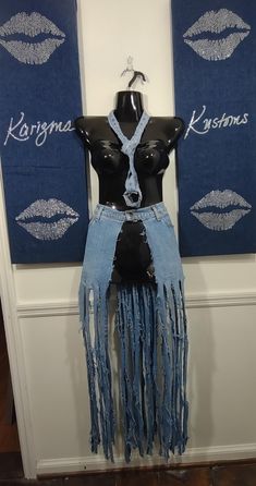 This is a One-of-a-Kind Waistlet Fringe Denim Belt. Stunning Denim Accessory  Comes with coordinating necklace. Just add a cat suit, boots and a pair of denim earrings. Compliments galore 🤩💥 Festival Fitted Distressed Jeans, Fitted Distressed Jeans For Festival, Distressed Fitted Jeans For Festivals, Punk Denim Jeans For Festival, Punk Style Denim Jeans For Festivals, Suit Boots, Cat Suit, Denim Earrings, Denim Belt