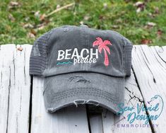 Beach Hats For Women, Embroider Ideas, Jeep Hair, Freebies By Mail, Funky Hats, Summer Hats Beach, Monogram Hats, Beach Hats, Custom Caps