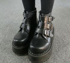 Dr martens platform boots with three buckles Shoe Inspo, Aesthetic Shoes, Grunge Goth, Glam Rock, Pretty Shoes, Shoe Game, Gothic Fashion