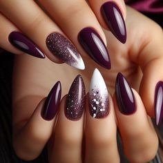 Trendy Nails Christmas, Chrome Tips, Fancy Nail Art, Purple Nail Art, Manicure Nail Designs, Fancy Nails Designs, Short Acrylic Nails Designs, Nail Designs Glitter, New Year's Nails