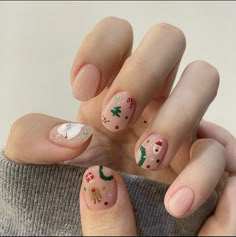 Cute December Nails, Gel Nails Christmas, Square Gel Nails, Christmas Winter Nails, White Gel Nails, Nail Art Christmas, Baby Blue Nails, December Nails, Gel Nail Art Designs