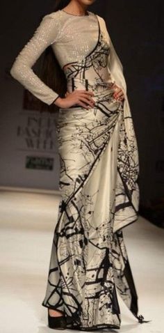 ❤️❤️❤️ Black And White Saree, डिजाइनर कपड़े, Satya Paul, Indian Dresses Online, Saree Bollywood, Salwar Kamiz, Desi Clothes