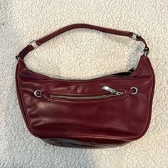 Beautiful Leather Bag, Ready For A Home! Red Shoulder Bag With Silver-tone Hardware For Evening, Red Evening Shoulder Bag With Silver-tone Hardware, Burgundy Leather Shoulder Bag With Silver-tone Hardware, Burgundy Shoulder Bag With Silver-tone Hardware For Everyday, Red Clutch Shoulder Bag With Zipper Closure, Elegant Red Hobo Bag With Zipper Closure, Burgundy Shoulder Hobo Bag With Zipper Closure, Burgundy Shoulder Bag With Zipper Closure For Shopping, Classic Burgundy Bag With Zipper Closure