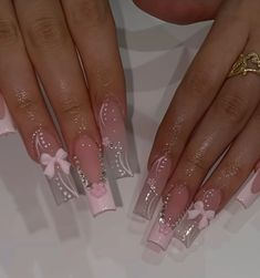 Pink Arclyc Nail Designs, Pink Arclyc Nail, Pink Gold Nails, Latina Nails, Long Nail Designs, Cute Acrylic Nail Designs, Hello Kitty Nails, Really Cute Nails