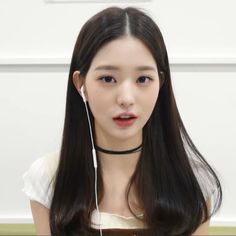 Wonyoung Motivation, Innisfree Green Tea, Wonyoung Icons, Ethereal Beauty, Light Of My Life, Doll Face, Face Claims, Photo Dump, Cute Icons