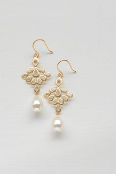 Ivory Pearl bridal Earrings White Pearl Cream Pearl Wedding Earrings Bridesmaid Earrings Gold Peacoc Pearl White Teardrop Chandelier Earrings For Wedding, Elegant Peacock Design Chandelier Earrings, Elegant Dangle Earrings With Peacock Design, Elegant Earrings With Peacock Design For Gift, Elegant Peacock Design Dangle Earrings, Elegant Peacock Design Earrings As Gift, Delicate Pierced Pearl Earrings For Wedding, Elegant Dangle Jewelry With Peacock Design, White Wedding Jewelry With Peacock Design