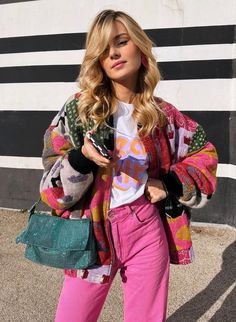 Colourful Winter Fashion, Colorful Jacket Outfit, Eclectic Fall Fashion, Funky Summer Fashion, Eclectic Fall Outfits, Casual Colorful Outfits, Colorful Cardigan Outfit, Eclectic Outfits For Women, Winter Outfits Colorful