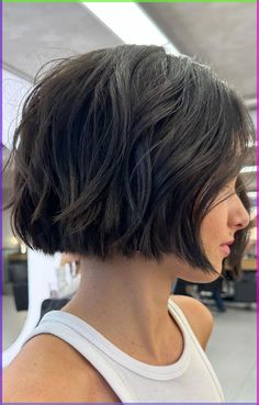 Are you tired of your hair being lifeless and dull? Do you want luscious locks? If so, try layered bob haircuts! Layered hairstyles can add different textures to your hair, making it more voluminous. Bobs are low-maintenance, fashionable, and versatile. Therefore, a layered bob cut is perfect for chic ladies who want fabulous hair but have no time to fuss around. French Bob Without Fringe, French Style Haircut Short, Cool Girl Bob Haircut, French Shag Haircut Short, Short Layer Bob Haircut, French Bob Over 40, French Bob For Thick Hair, Short Bob Hairstyles Middle Part, Modern Stacked Bob