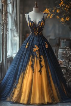 Epic Dresses, Era Medieval, Strange Dream, Costume Fashion, Dressy Dresses