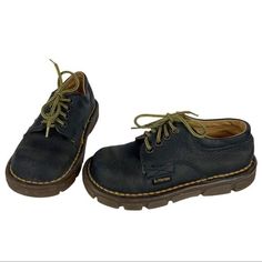 Vtg Doc Martens Kids Oxfords Sz 11 Black leather Oxford Sneaker Shoe Lace up Made in England Preowned sold as is Vintage Doc Martens, Black Leather Oxfords, Oxford Sneakers, Leather Oxford Shoes, Doc Marten Oxford, Kids Black, Shoe Lace, Doc Martens, Timberland Boots