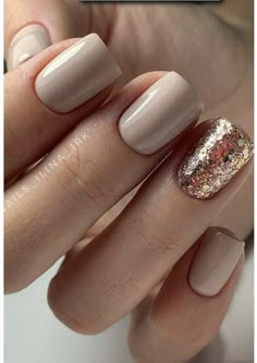 Holiday Nails Thanksgiving, Trendy Nails Fall, January Nail Colors, Holiday Nails Winter, Xmas Nail Art, Color For Nails, Holiday Nails Christmas, January Nails, November Nails