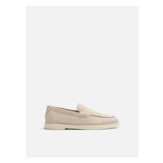 Casual loafers. Upper made of split leather (due to this material, it may appear to be larger than your usual size). Smooth upper with rolled seam detail. Rounded shape. Contrasting soles.