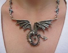 Oh, my. Dragon pendant with dragon link chain. Planet Wedding, Mythical Jewelry, Dragon Link, Magical Item, Cast Jewelry, Animal Rings Jewelry, Winged Dragon, Witch Shop, Future Wardrobe