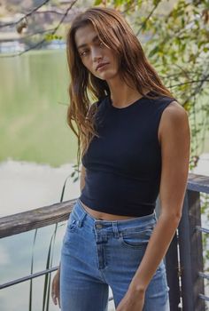 Take risks and stand out with our seamless sleeveless crop top! Made of knit material for a comfortable fit, this top features a crew neck design for added style. Perfect for any adventure, this top will inspire you to push your limits and conquer new challenges. Cropped Turtleneck, Push Your Limits, Denim Jacket With Dress, Short Sleeve Crop Top, Crop Top Outfits, All The Way Up, Jumpsuit Shorts Rompers, Short Sleeve Cropped Top, Neck Crop Top