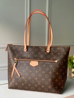 LV Lena MM Bag 34cm Monogram Canvas Fall/Winter Collection M42267 Bill Of Sale, Louis Vuitton Shirt, Fall Winter Collection, Evening Clutch Bag, Sleeping Bag, Louis Vuitton Speedy Bag, Tote Backpack, Louis Vuitton Handbags, Monogram Canvas