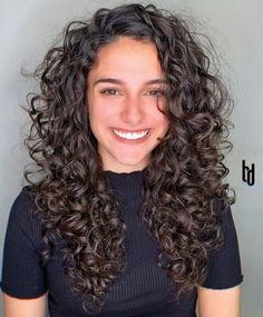 Long Layered Curly Hair, Layered Curly Haircuts, Long Curly Hairstyles, Long Curly Haircuts, Curly Haircut, Natural Curly Hair Cuts, Layered Curly Hair, Haircuts For Curly Hair, Curly Hair Inspiration