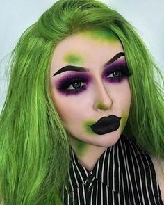 Beetlejuice Halloween Costume, Halloween Juice, Beetlejuice Makeup, Beetlejuice Costume, Halloweenský Makeup, Holloween Makeup, Beetlejuice Halloween, Cute Halloween Makeup, Halloween Makeup Pretty