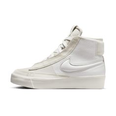 Nike Blazer Mid Victory Women's Shoes. Nike.com Blazers And Gym Shoes, Hunter Gifts, Hair Sports, White High Tops, Nike Sneakers Women