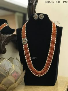 Innovative Dress, Beaded Wedding Jewelry, Pakistani Jewellery, Turquoise Jewellery, Sabyasachi Jewellery, Black Beads Mangalsutra Design