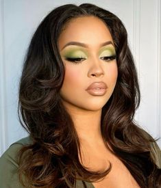 Green Looks Makeup, Like Green Makeup Looks, Make Up Looks Full Glam, Birthday Makeup Looks Green, Green Birthday Makeup For Black Women, Green Soft Makeup Looks, Light Green Makeup Looks Prom, Spring Makeup Black Women, Soft Glam Green Makeup