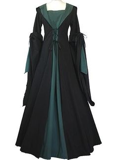 Slytherin Robe Middle Ages Dress, Slytherin Clothes, Slytherin Outfit, Slytherin Fashion, Gaun Abad Pertengahan, Stile Harry Potter, Medieval Gown, Medieval Clothes, Fest Outfits