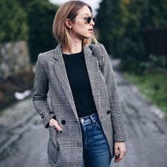 Plaid jacket Basic Clothes, Pijamas Women, Classy Jumpsuit, Simple Casual Outfits, Blazer Casual, Blazer Outfits For Women, Looks Street Style, Blazer Outfits, Outfit Donna