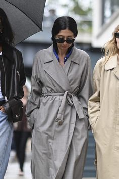 My best buy for this in between season while we wait for summer is a chic trench Best Buy, Cool Things To Buy, Trench Coat, I Am Awesome, Wardrobe