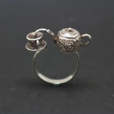 Silver Miniature Boho Teapot Ring Unisex Bohemian Kettle Teapot Jewelry - Etsy Victorian Teapots, Teapot Jewelry, Stile Harry Potter, Dope Jewelry, Jewelry Lookbook, Oct 30, Jewelry Inspo, Dream Jewelry