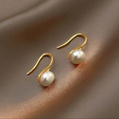 Gold Filled Will Not Tarnish. Freshwater Pearl Silver Round Earrings, French Hook Earrings, Bling Earrings, Jewelry Aesthetic, Big Earrings, Stud Earrings Set, Pearl Stud Earrings, Gold Drop Earrings, Gold Plated Earrings