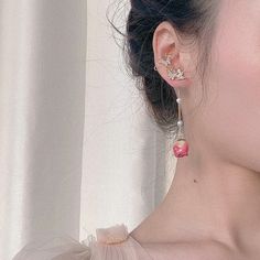 925 Sterling Silver (hypoallergenic) 18K Gold Plated Real rose preserved in resin Rose Preserved In Resin, Real Rose, Marie Antoinette, Ear Cuff, Color Pop, 18k Gold, Gold Plate, Sparkle, Plating