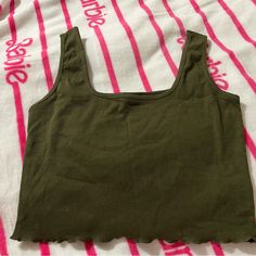 Never Worn; New Without Tags Casual Green Solid Color Tank Top, Casual Knit Crop Top With Scoop Neck, Casual Knit Scoop Neck Crop Top, Green Tank Top For Fall, Fall Green Tank Top, Casual Green Knit Crop Top, Embellished Crop Top, Peplum Crop Top, Cropped Graphic Tees