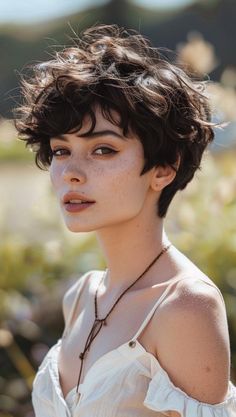 Pixie Textured Hair, Wave Pixie Haircut, Long Pixie Wavy Hair, Short Hair Styles Easy Pixie Cuts, Short Hair Cuts Wavy Hair, How To Style Short Wavy Hair, Pixie Haircut Wavy Hair, 90s "bixie" Haircut Wavy, Grunge Pixie Haircut Curly