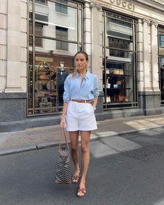 Kate Hutchins (@kateehutchins) • Instagram photos and videos Parisian Summer Outfits, Petite Summer Outfits, Happy Hour Outfit, Parisian Summer, Casual Chic Outfits, Preppy Summer Outfits, Outfits Petite, City Outfits