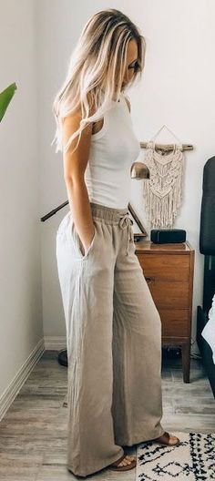 Popular Things, Boho Mode, Stil Boho, Mode Boho, White Sleeveless Dress, Mode Casual, Ideas Outfit, Outfit Trends, Trending Fashion