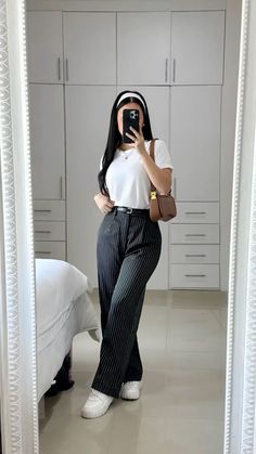 Professional Engineering Women Outfit, Business Casual Outfits For Women Gen Z, Bcba Outfits, Lawyer Fits, Work Attire Women, Cute Professional Outfits, Smart Casual Work Outfit, Fashionable Work Outfit, Casual Party Outfit