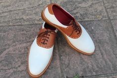 LeatherLooms Handmade Men Classic Brown White Oxford Lace up Derby Dress Shoes on Storenvy Quality Leather Boots, White Oxford, Derby Dress, Custom Design Shoes, Oxford White, Men Classic, Classic Brown, Small Businesses, Calf Leather