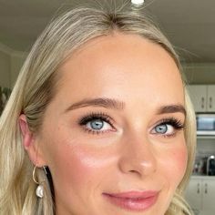 Bridesmaid Makeup Blue Eyes, Bridesmaid Makeup Natural, Australian Makeup, Bride Makeup Natural, Bridal Makeup For Blue Eyes, Soft Bridal Makeup, Wedding Makeup For Blue Eyes, Wedding Makeup Blue