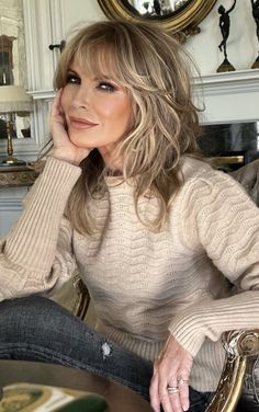 Women’s Mid Length Hair Styles, Beige Hair With Blonde Highlights, Haircolor Ideas For Women Over 60, Womens Hair Styles 2023, Hair Styles For Late 30’s, Medium Length Shag Hair Styles, Hairstyles From The 80s For Women, Jaqueline Smith Hair, Low Maintenance Grey Blending