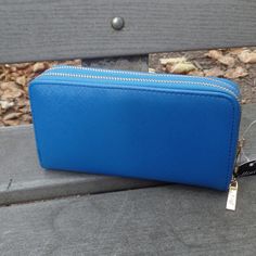 Never Used Ladies Wallet Ladies Wallet, Blue Wallet, Wallets For Women, Wallets, Color Blue, Bag Lady, Fast Delivery, Wallet, Women Shopping