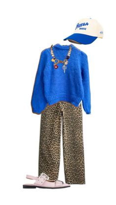 Artsy Sweater Outfits, Fall Outfits Bright Colors, Casual Fall Looks 2024, Plus Size Staple Wardrobe Pieces, How To Style Leopard Shoes, 12 Degrees Celsius Outfit, 2025 Trends For Women, Trendy Fall Outfits 2024 Street Style, Warm Winter Work Outfits