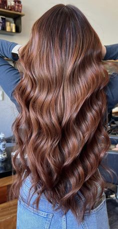 Medium Length With Curtain Bangs, Dark Autumn Hair, Amber Hair Color, Hair Colour Transformation, Fall Hair Colour, Amber Hair Colors, Dark Cowboy, Hair Colour Ideas, Cowboy Copper