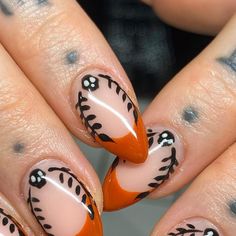 Natasha on Instagram: "Re-do of my leafy skulls this time in burnt orange 🔥💀🍂 Using @dali.artistic colours" Orange Nail Halloween, Rip To My 20s Nails, Burnt Orange Nail Design, Black White Orange Nails, Nails With Underneath Painted, Holiday Wedding Nails, Spooky Fall Nails Short, Minimalist Nail Art Fall, Fandom Nail Art